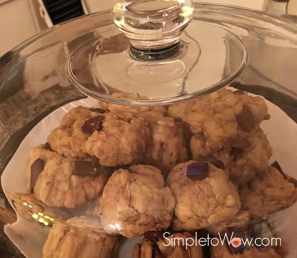 Simple and Chewy Chocolate Chunk Cookies