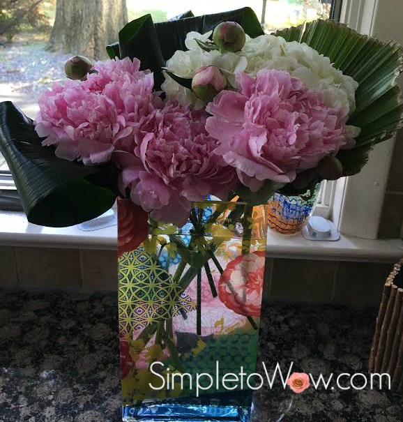 A Simple Fluffy Arrangement of Peonies and Hyndrangea