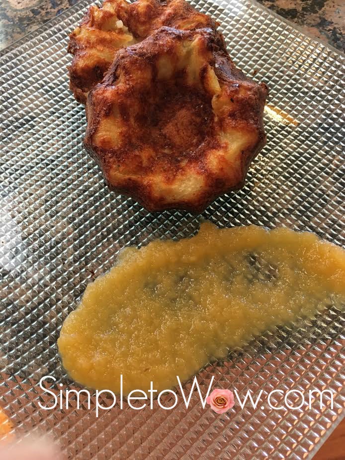 kugelatkes-serving-suggestion