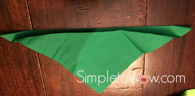 lulav napkin fold-1st fold for leaves