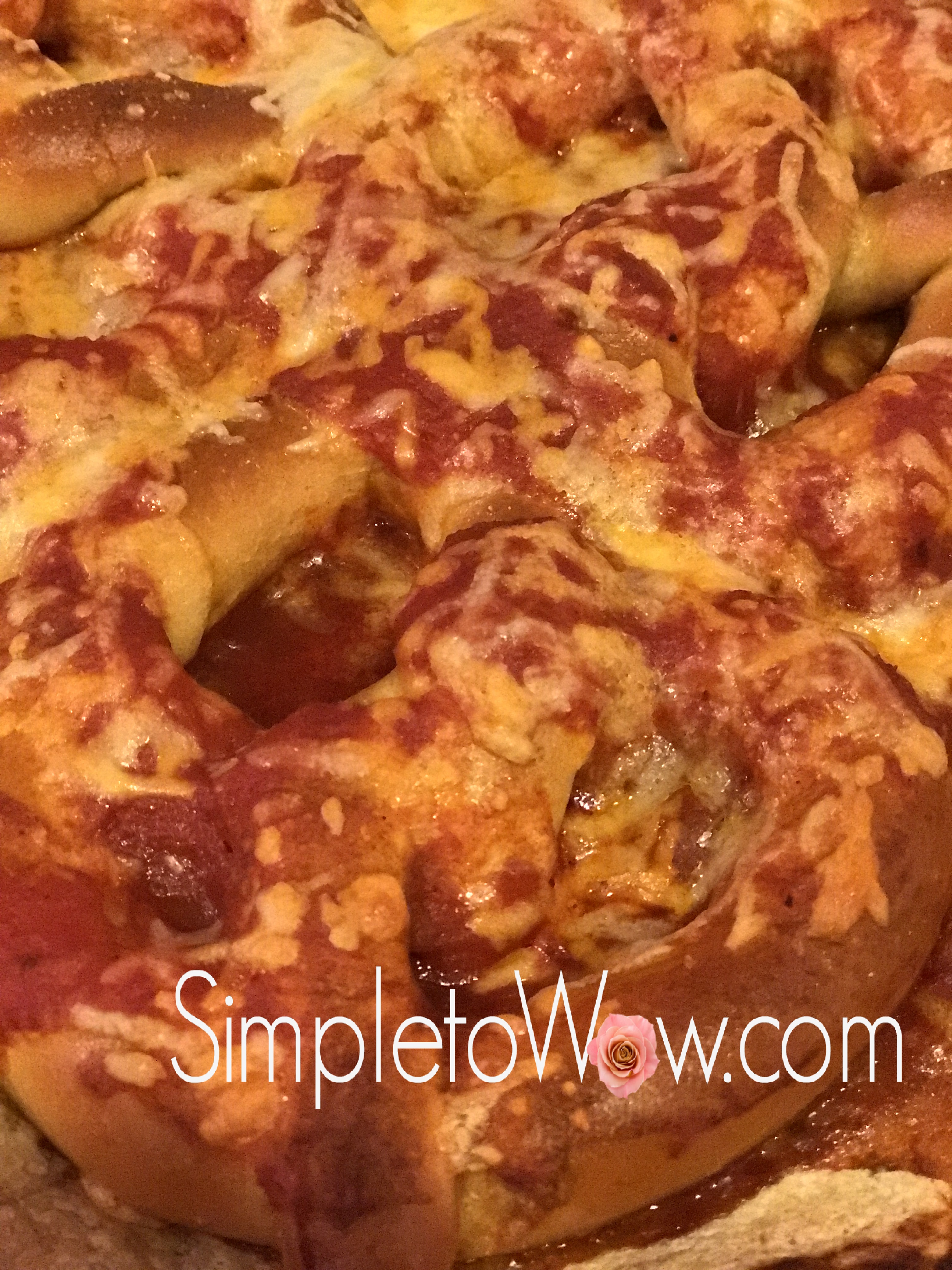 Simple as Pie Pretzel Pizza